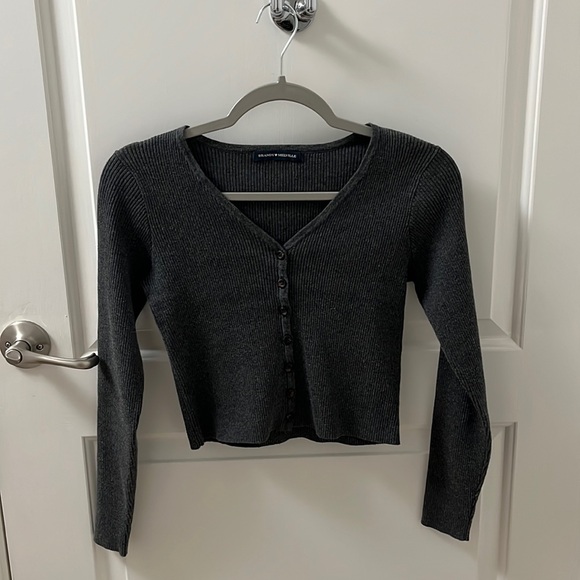 Brandy Melville Collin Gray Cardigan Sweater - Picture 2 of 4